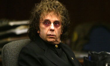 Phil Spector in court in 2004.