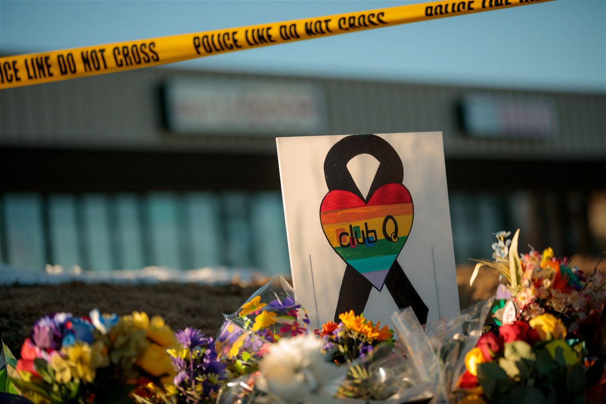<i>Matthew Staver for the Washington Post/Getty Images</i><br/>A sign at the growing memorial at the scene