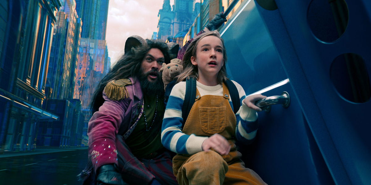 <i>Courtsey of Netflix</i><br/>Jason Momoa and Marlow Barkley travel into the dream world in 