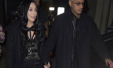 Cher reminds ‘haters’ that she can hold hands with anyone she wants