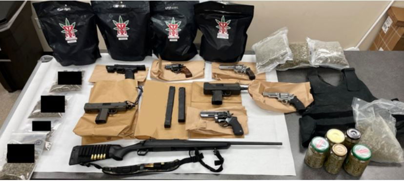 <i>HCSO/WCCO</i><br/>Several illegal firearms and a lot of drugs were recently seized from a Minneapolis residence