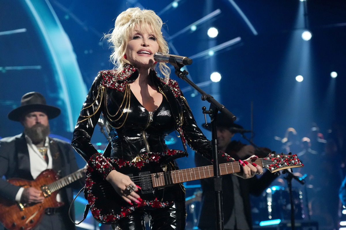 <i>Kevin Mazur/Getty Images</i><br/>Dolly Parton