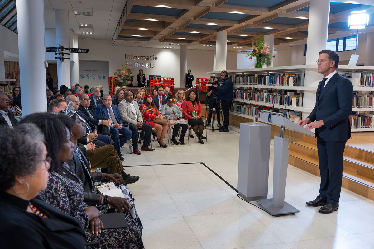 <i>Peter Dejong/AP</i><br/>Dutch Prime Minister Mark Rutte (right) apologized on behalf of his government for the Netherlands' historical role in slavery and the slave trade at the National Archives in The Hague on December 19.