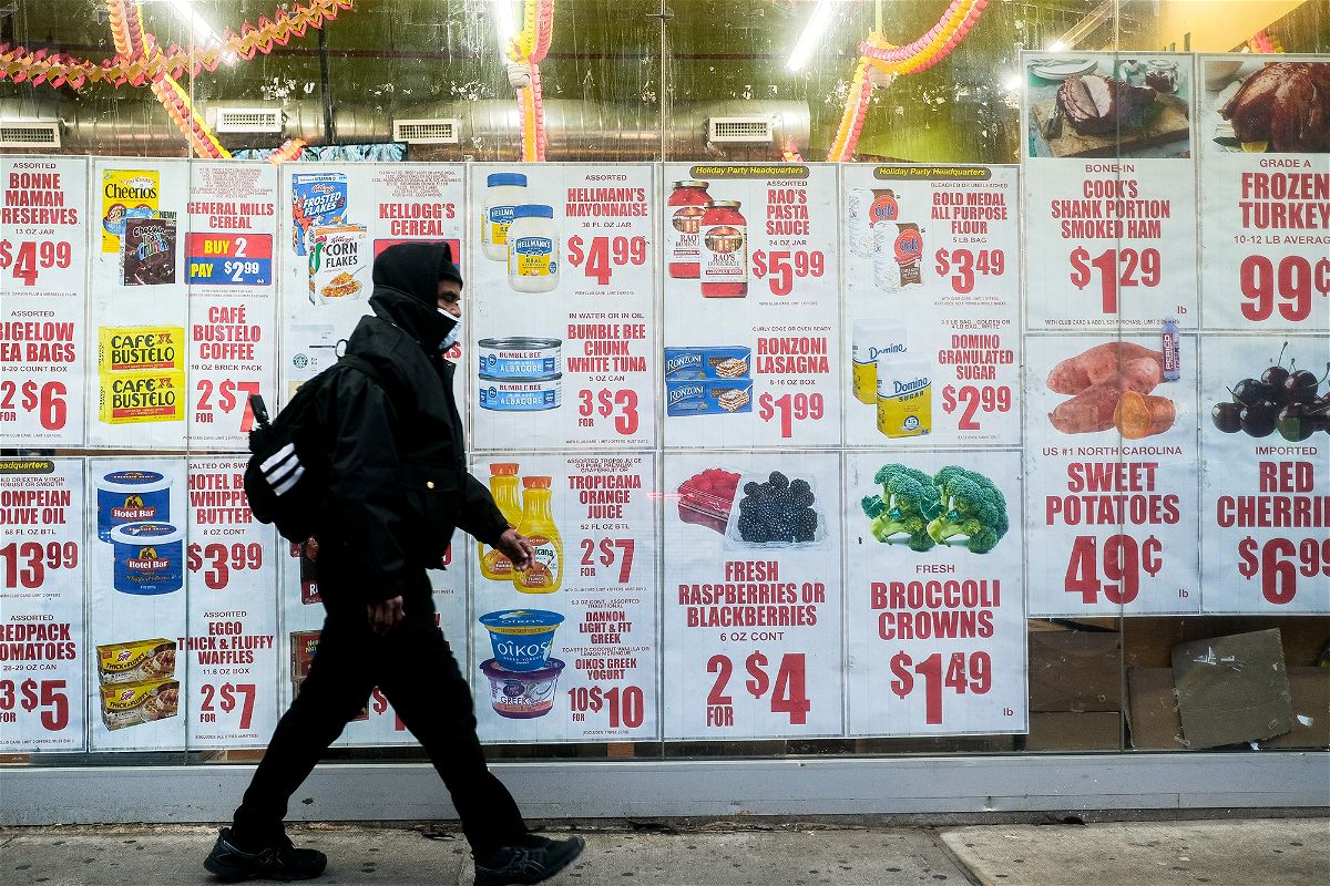 <i>Ziyu Julian Zhu/Xinhua/Getty Images</i><br/>The Bureau of Labor Statistics said Thursday that Americans spent 11.8% more on groceries than a year ago.