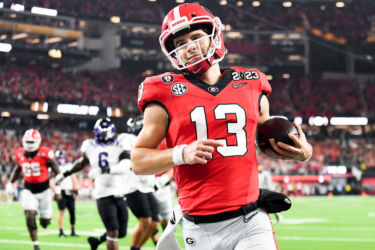 <i>Wally Skalij/Los Angeles Times/Getty Images</i><br/>Georgia quarterback Stetson Bennett threw for four touchdowns as the Bulldogs defeated the Texas Christian University Horned Frogs Monday night