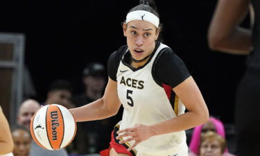 Dearica Hamby dribbles up court during a WNBA basketball game against on May 6