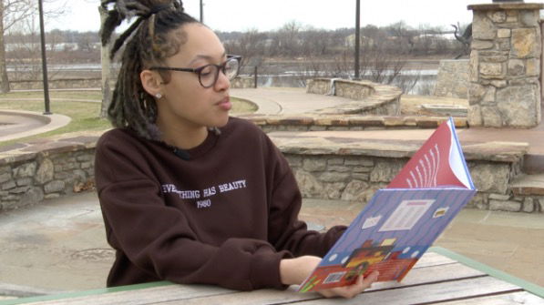 <i>KJRH</i><br/>A Tulsa teen has become a published children's book author. Her book is all about how she dealt with her diversity as a child. The book “Mixed Feelings” is written by Jalyn Halpine.