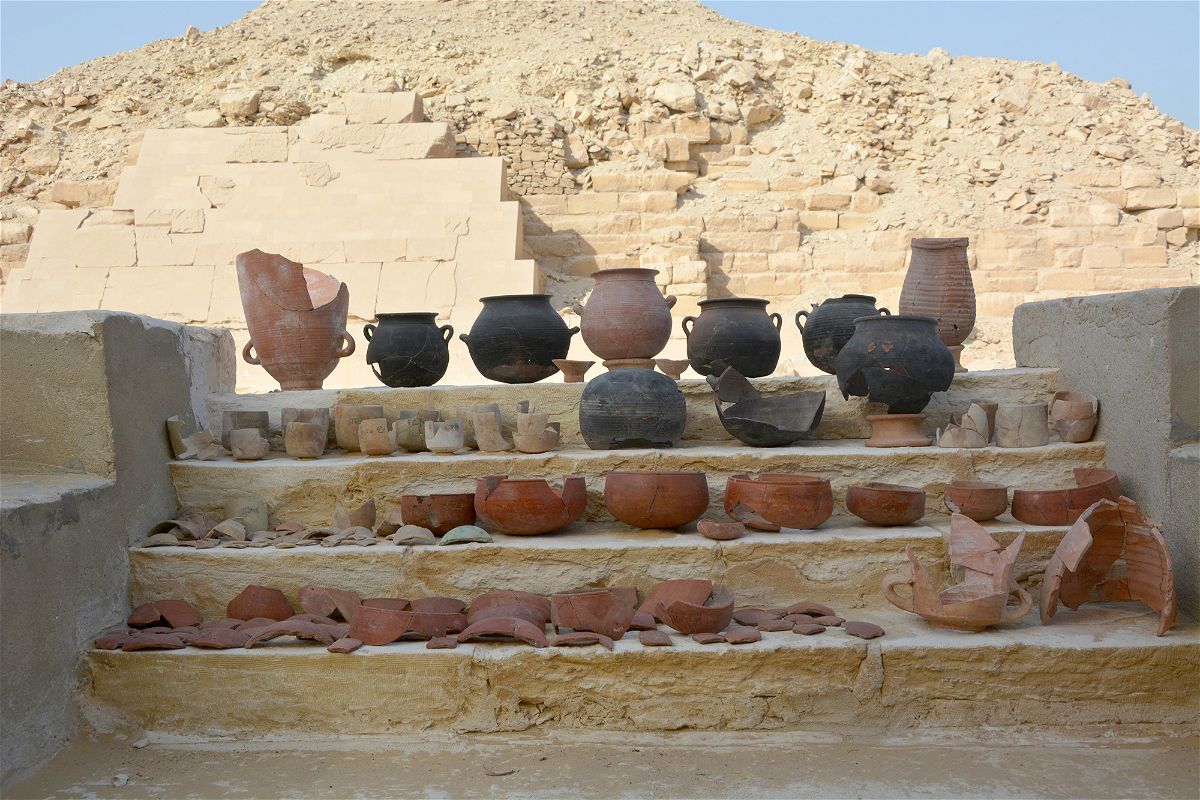 <i>M. Abdelghaffar/Saqqara Saite Tombs Project</i><br/>The scientists analyzed residues found on vessels unearthed from the embalming workshop.
