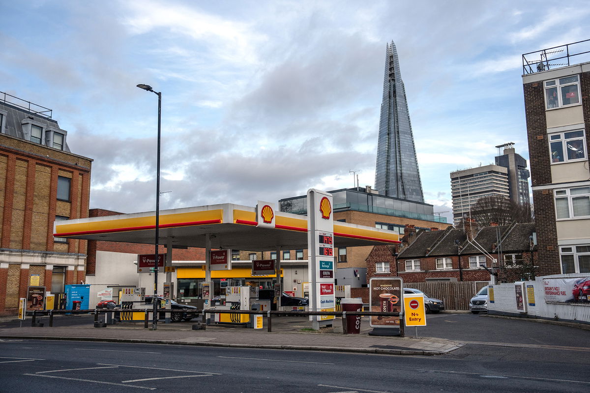 <i>Carl Court/Getty Images</i><br/>A Shell gas station is pictured on February 2