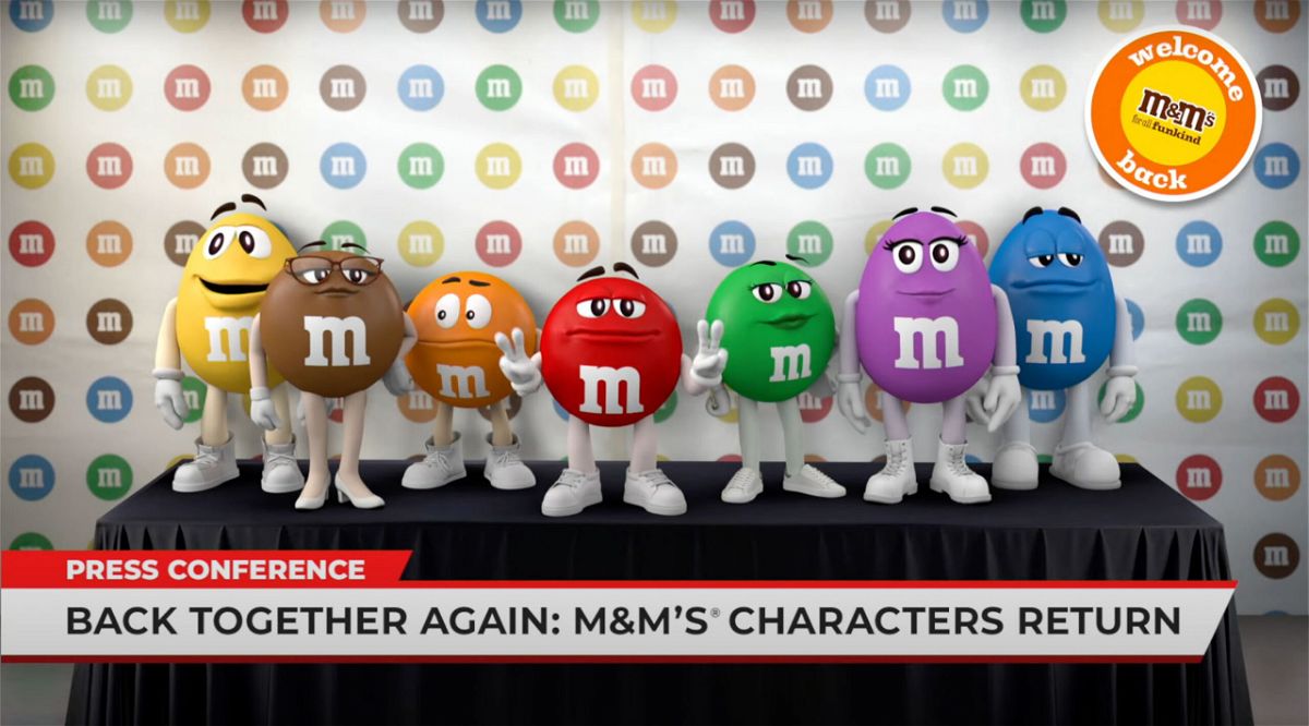 M&M'S USA - A little encouragement from our new friend.