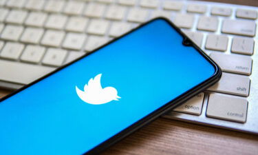 Twitter announced that it will eliminate free API access.