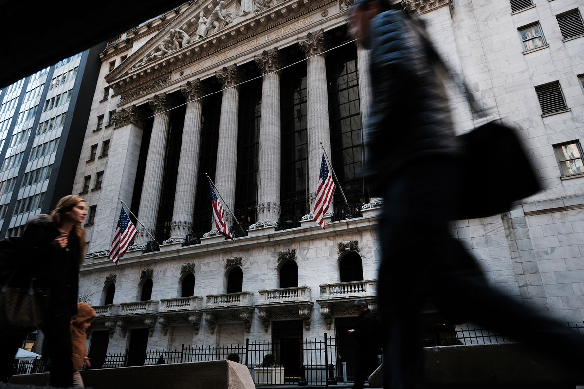 <i>Spencer Platt/Getty Images</i><br/>US stocks dropped on Tuesday as retail earnings disappoint. Pictured is the New York Stock Exchange on February 14.