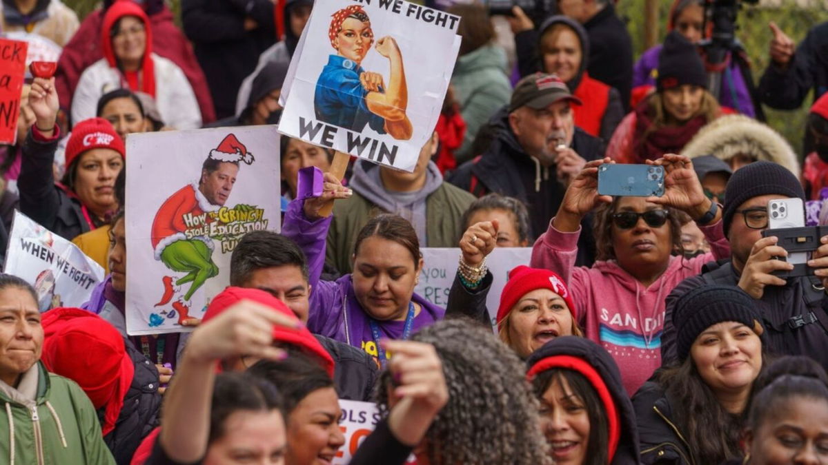 <i>KABC</i><br/>Sudents in the L.A. Unified School District will return to classes Friday following a three-day strike by service workers that shuttered the nation's second-largest school system and culminated in a massive labor rally at Los Angeles State Historic Park.