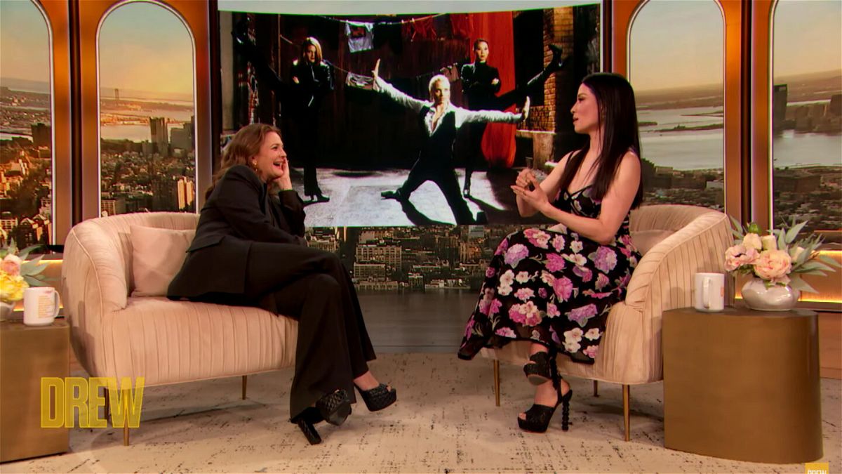 <i>The Drew Barrymore Show</i><br/>Drew Barrymore and Lucy Liu on Barrymore's talk show.