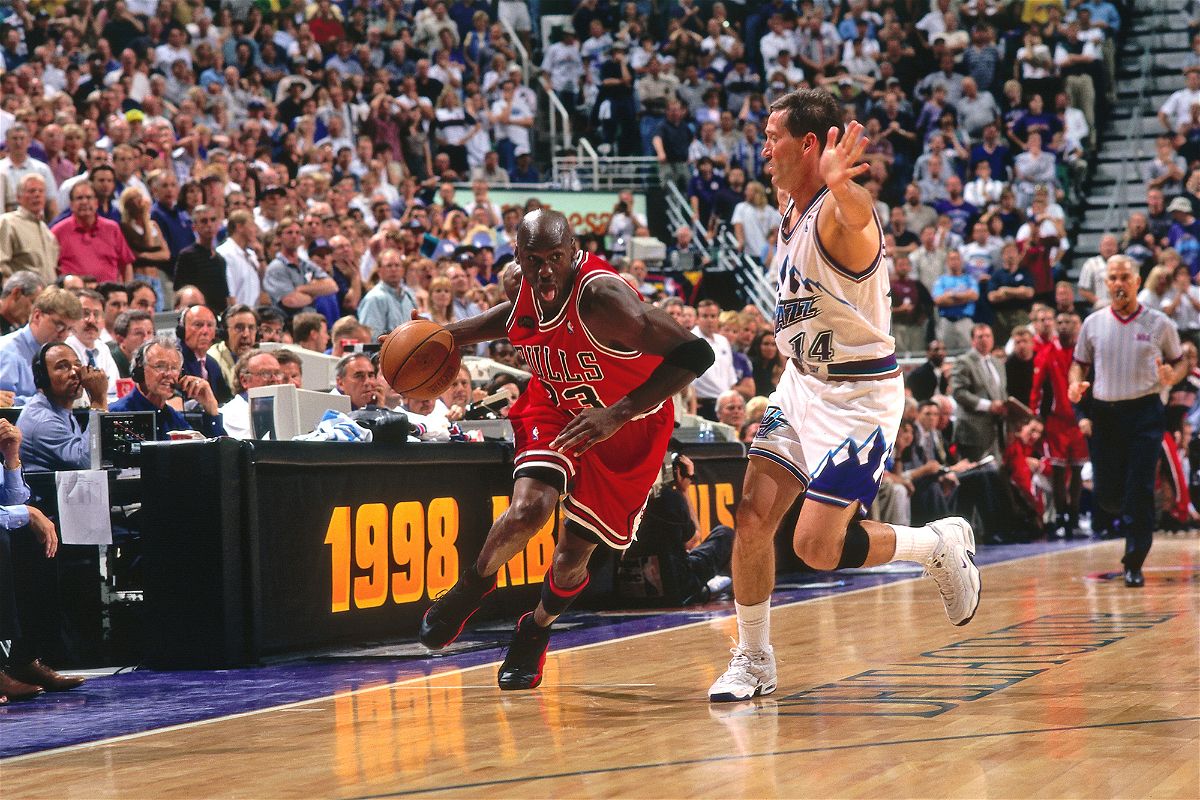 Michael Jordan's 1998 NBA Finals sneakers are expected to smash auction  records – KION546