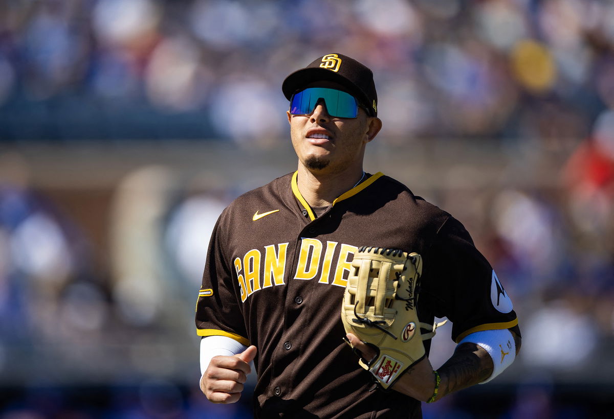 Manny Machado gets 11-year, $350 million deal to stay with Padres