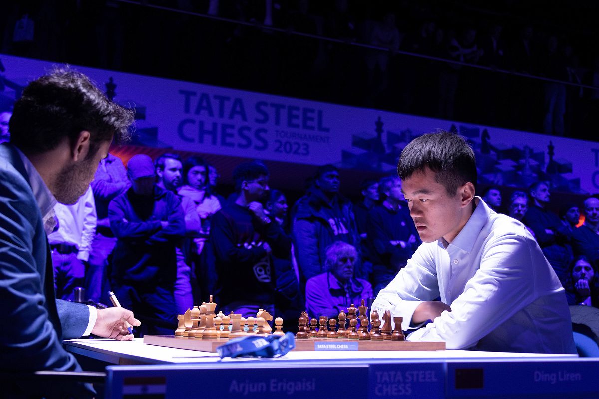 <i>Chine Nouvelle/SIPA/Shutterstock</i><br/>Ding (right) competes against Arjun Erigaisi during the fifth round of the Tata Steel Chess Tournament 2023.