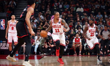 DeMar DeRozan dribbles the ball during the game against the Raptors.