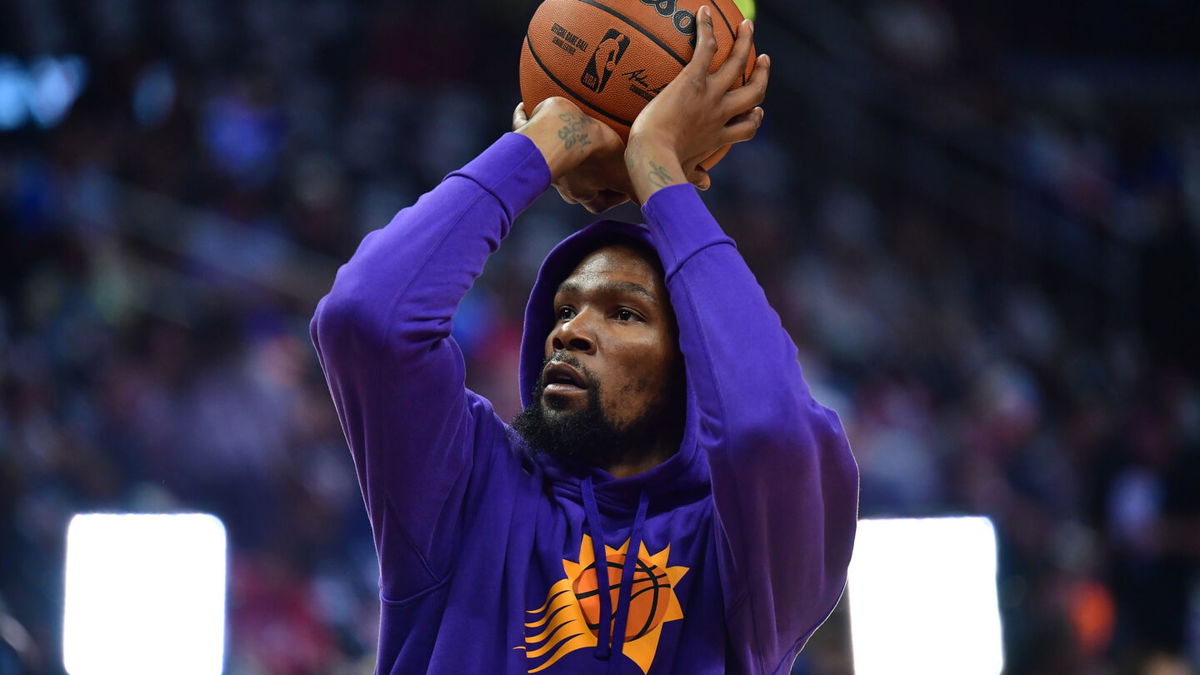 Apr 22, 2023; Los Angeles, California, USA; Phoenix Suns forward Kevin Durant (35) before playing against the Los Angeles Clippers in game four of the 2023 NBA playoffs at Crypto.com Arena. Mandatory Credit: Gary A. Vasquez-USA TODAY Sports