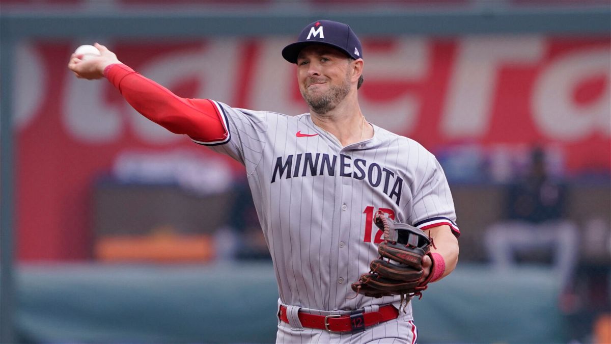 Minnesota Twins' Kyle Farmer needs surgery after being hit in the