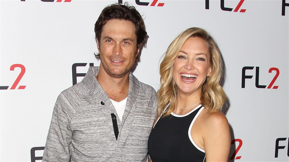 Why Kate Hudson and Oliver Hudson have 'nothing to hide' on 'Sibling  Revelry' podcast