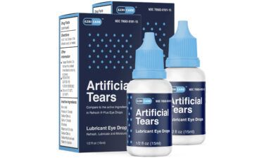The US Food and Drug Administration finds that the manufacturer of eye drops linked to an outbreak of serious bacterial infections in the US had sterilization issues.