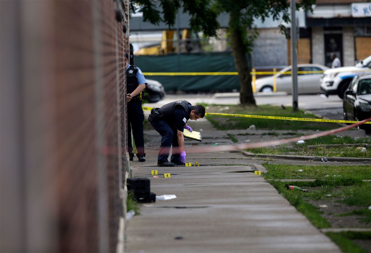 <i>Joshua Lott/Getty Images</i><br/>A study examining 865 mass shootings between 2015 and 2019 and whether mass shootings are a consequence of structural racism found Chicago