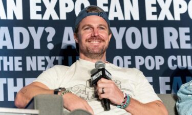 Stephen Amell