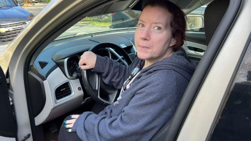 <i></i><br/>Robin Totman said she had just pulled into her driveway and was about to get out of her car when a coyote attacked her.