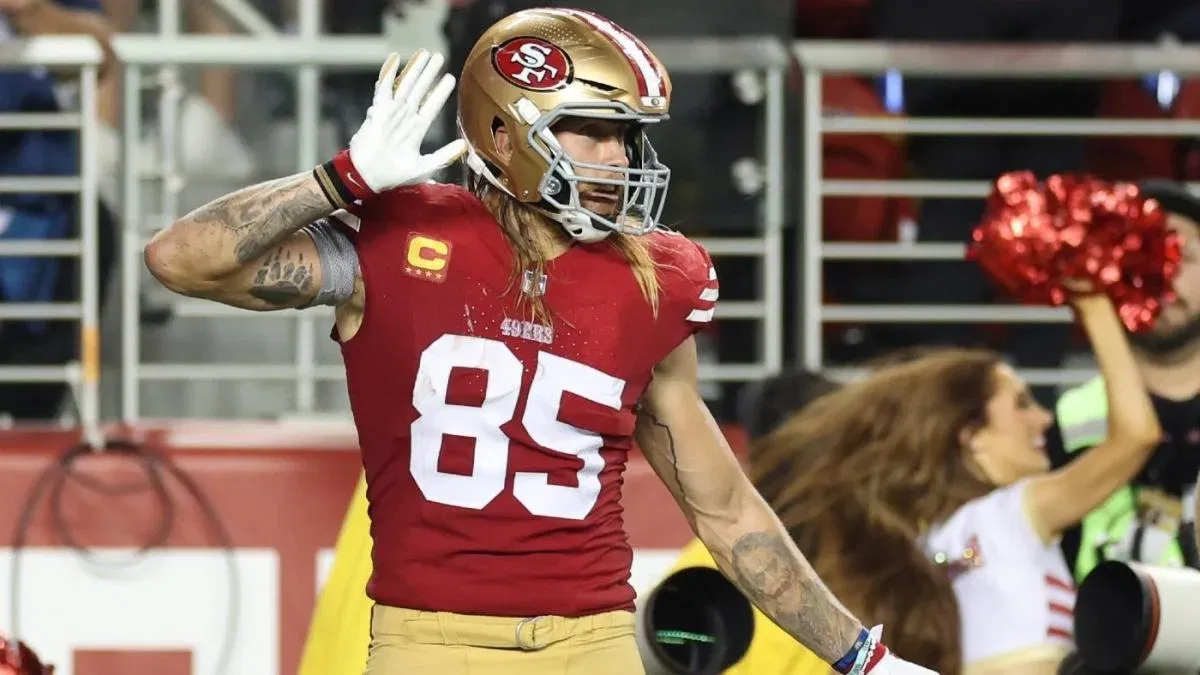 George Kittle Had A Blast At WWE's SmackDown Live Event In San