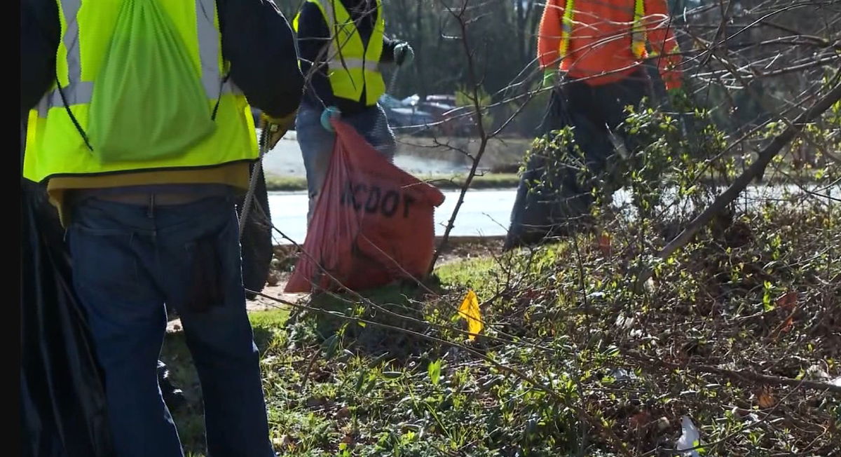 <i></i><br/>There's so much trash littering Wake County's roads that it's impossible to stay on top of the problem.