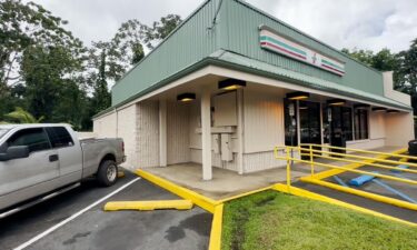 A driver was left in the checkout line at the Pahoa 7-11