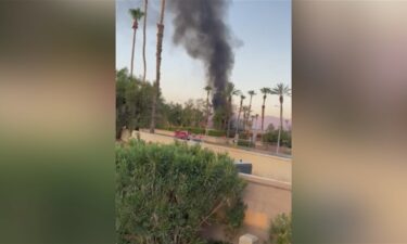 Un incendio destruye unos carritos de golf en Palm Desert; no hay heridos