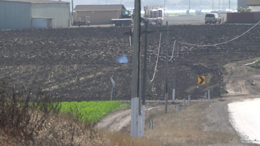 Large gas leak causes road closures and some evacuations along Espinosa Road near Castroville – KION546