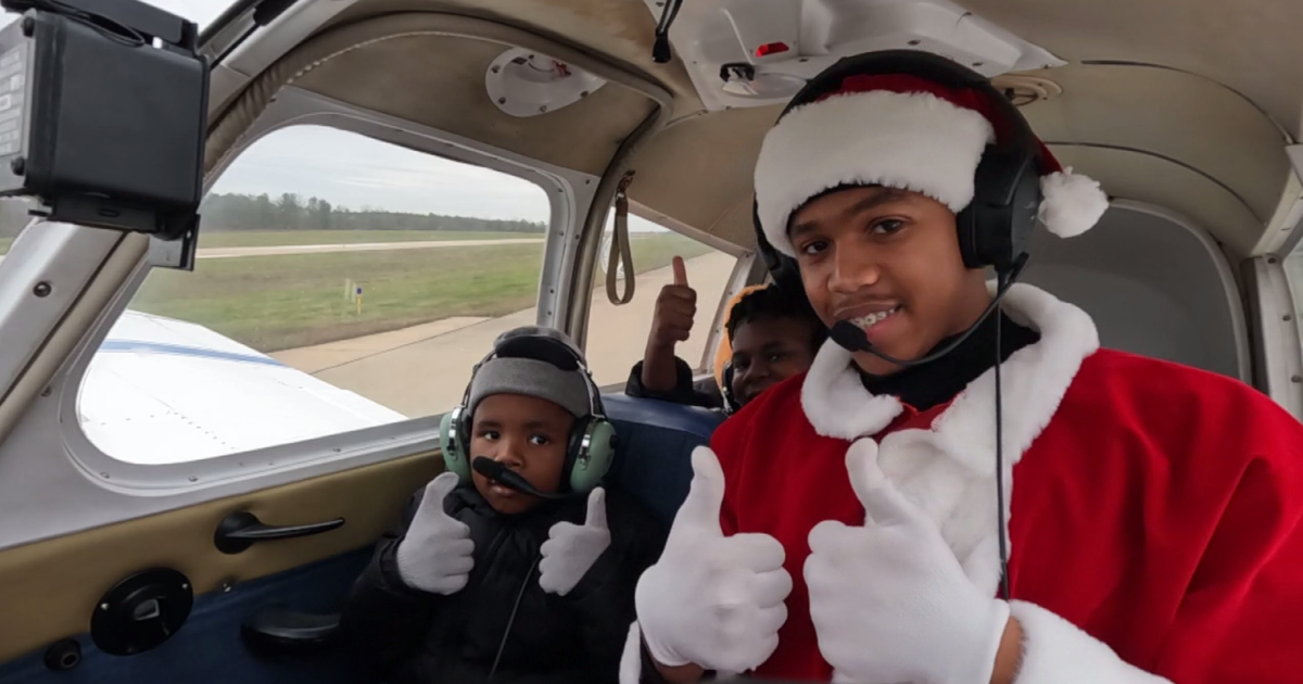 <i>WBBM via CNN Newsource</i><br/>Pilot Zaire Horton took the youngsters for a special holiday flight—teaching them all about aviation and flying.