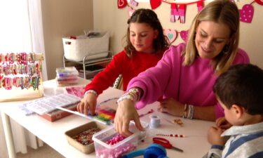 A Longmont family is putting beads to good use by crafting friendship bracelets to raise money for domestic violence survivors.