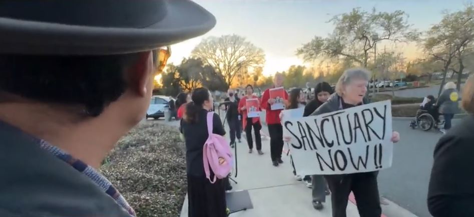 <i>KPIX via CNN Newsource</i><br/>Protesters picketed outside of a Hispanic Chamber of Commerce event calling on the Sonoma County Sheriff to not cooperate with ICE officials looking to arrest undocumented immigrants.