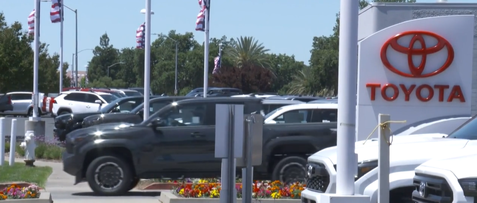 California's plan to ban new gas-powered cars by 2035 could be hitting a dead end by next week.