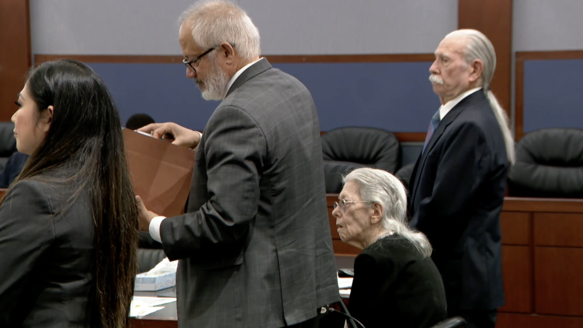 <i>KTNV via CNN Newsource</i><br/>A Las Vegas couple found guilty of animal cruelty will avoid jail time after a judge handed down a suspended sentence in a case involving hundreds of animals.