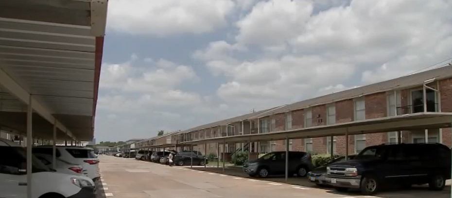 <i>KTRK via CNN Newsource</i><br/>A 2-year-old girl was killed in a hit-and-run in Houston