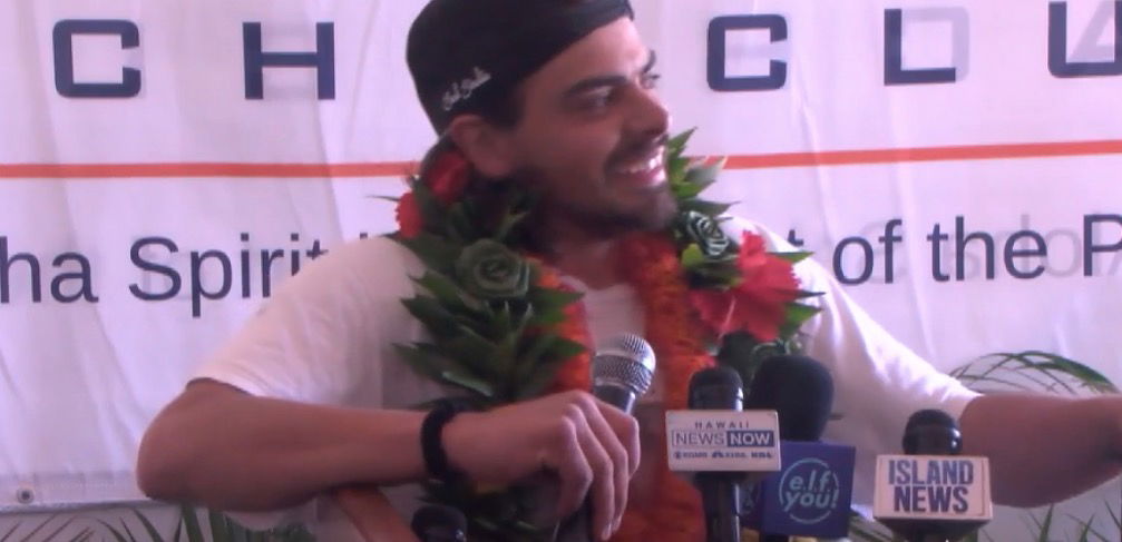 <i>KITV via CNN Newsource</i><br/>Oliver Widger arrived on Oahu today after he sailed from Oregon with his cat Phoenix