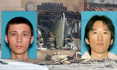 Hombre acusado de ayudar en el bombardeo de Palm Springs muere bajo custodia federal