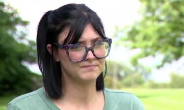 A woman says she tried to save a man's life after a bar fight turned deadly in south Louisville early June 22.