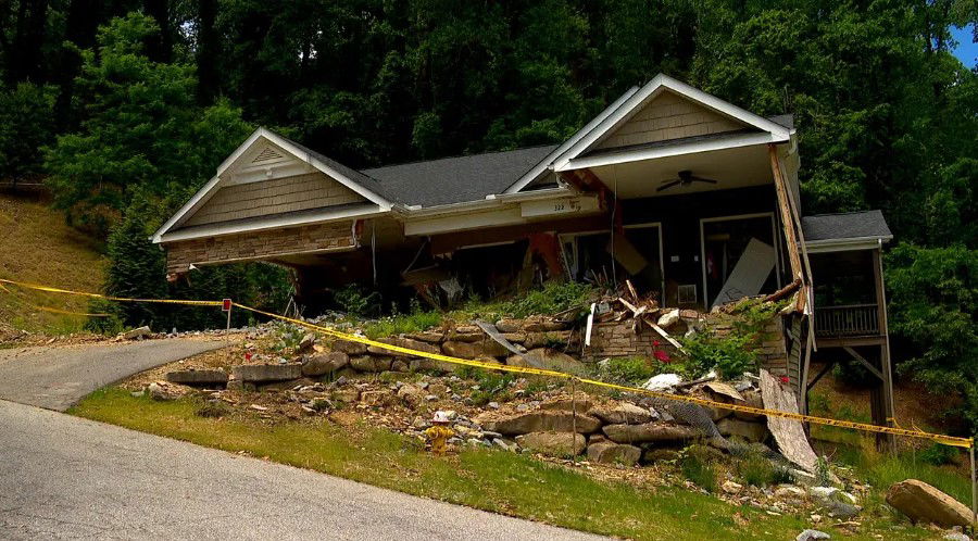 <i>WLOS via CNN Newsource</i><br/>FILE: MAY 22