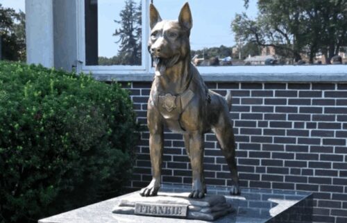 A statue dedicated to Frankie