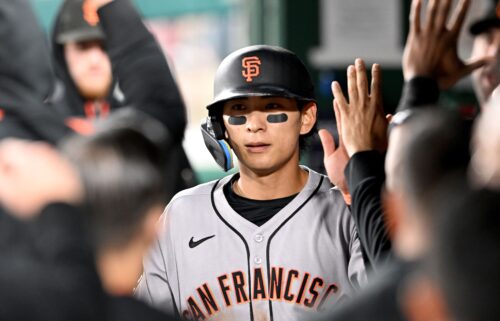 Jung makes the catch in the fourth inning.